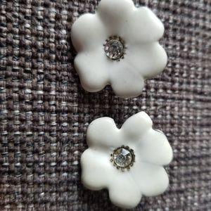 Handmade vintage white flower earrings